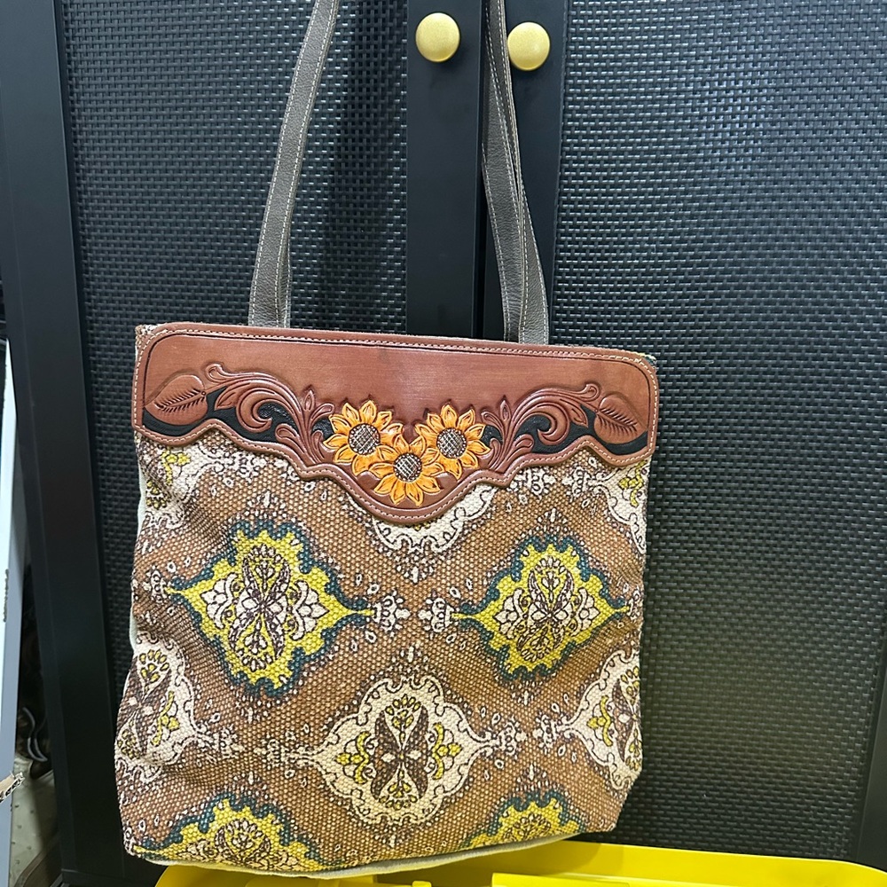 Western Brown Patterned Tote Bag